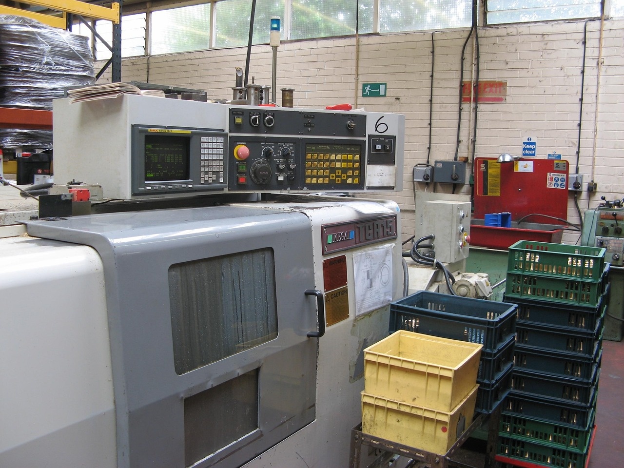 Integrierte Anlagentechnik in einem modernen Gebäude